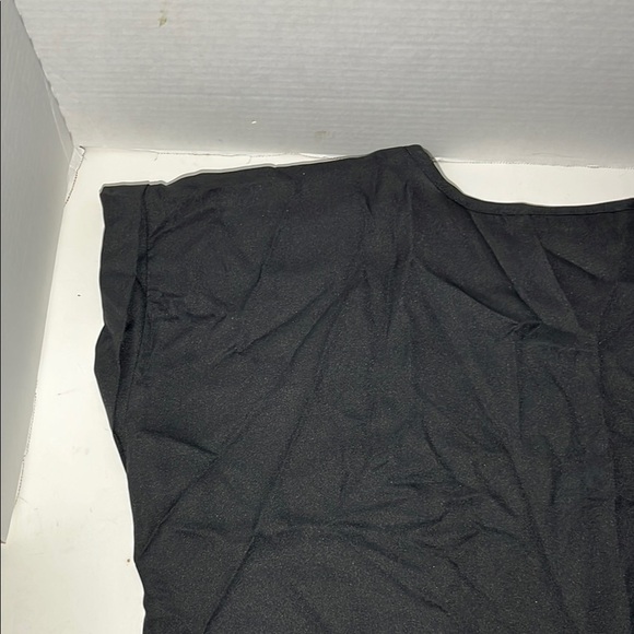 Speed Limit 98 Black Cap Sleeve Relaxed Blouse - Picture 11 of 13